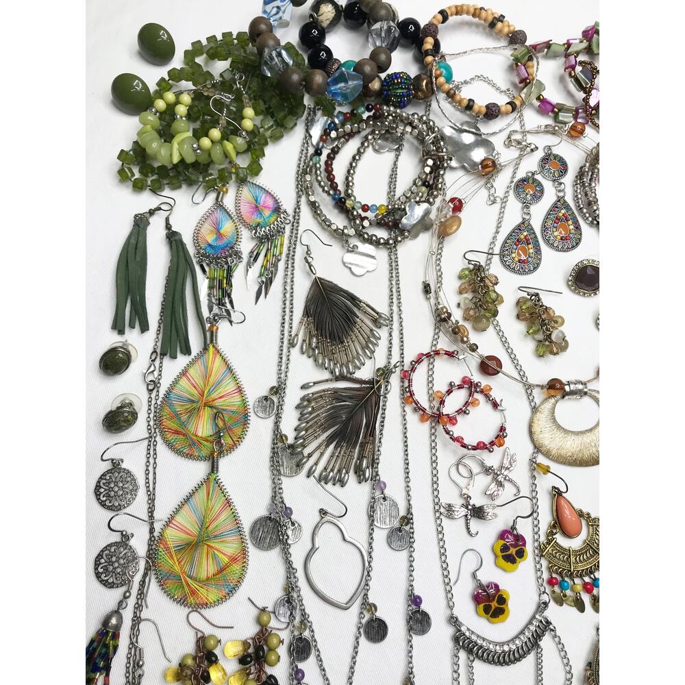 1.36lb Boho Festival Bronze Estate Mix Jewelry Necklace Earring Lot Bundle VTG - Picture 4 of 16